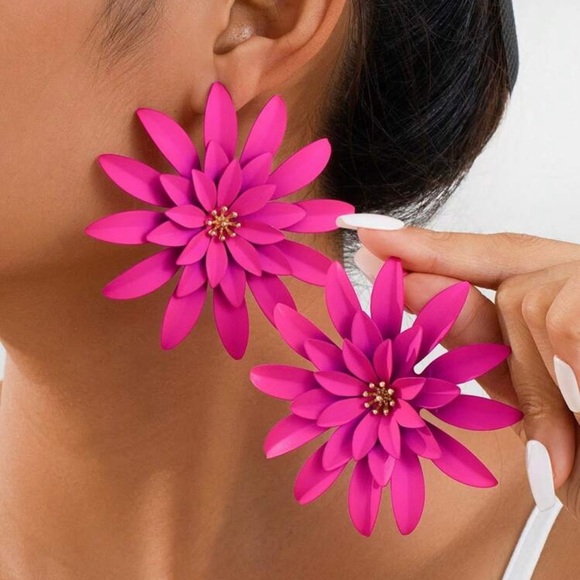 2/$30🌵 Pink Daisy Flower Metal Earrings Zara Statement Jumbo Garden Jewelry NEW - Picture 3 of 12